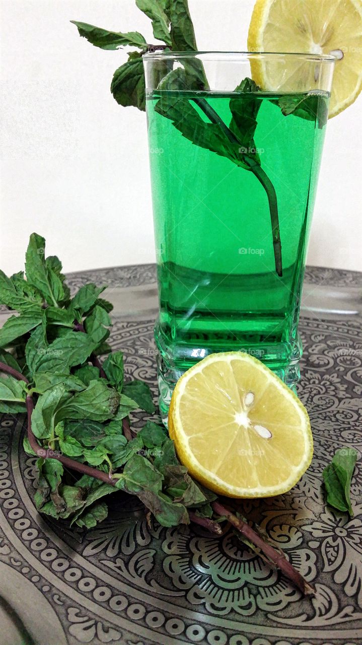 Lemon & mint drink