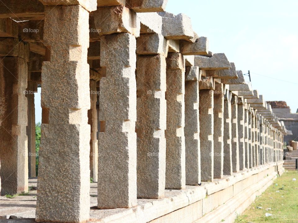 stone art pillars