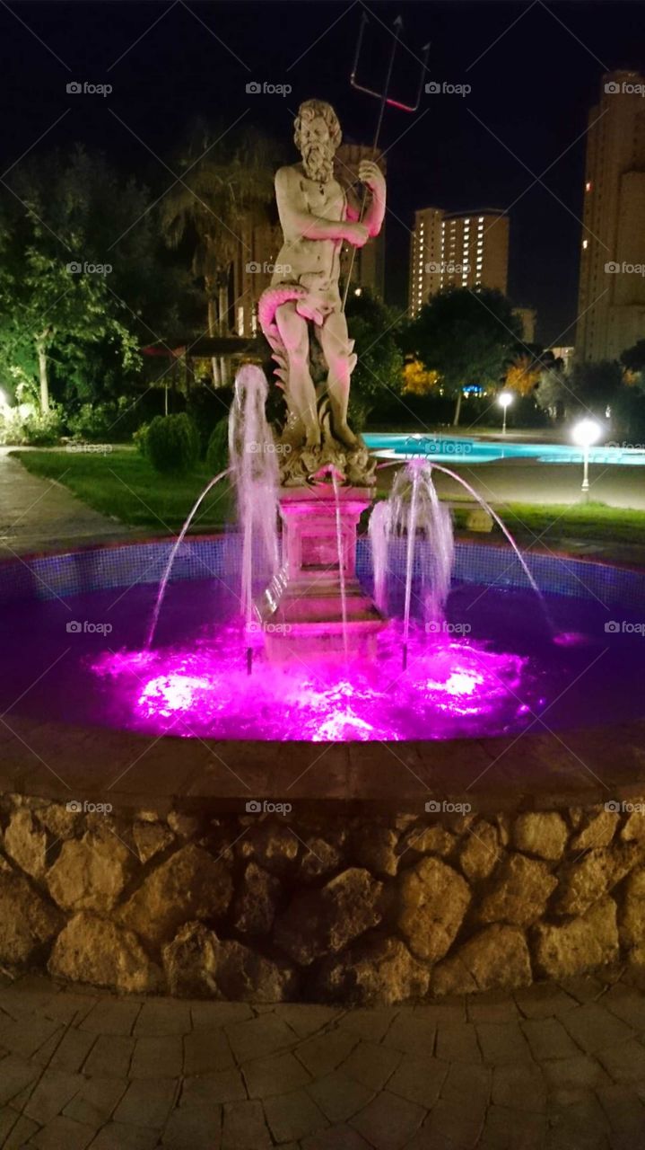 fountain#colors#garden#statue