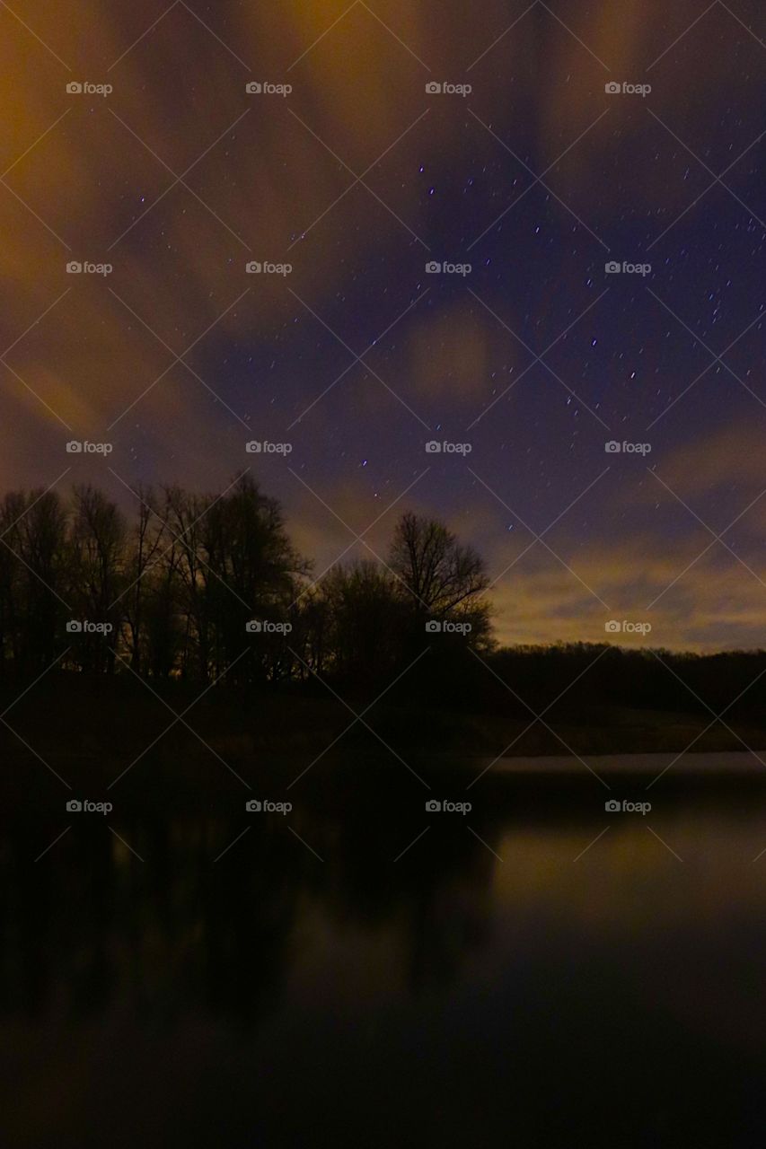 Stars, clouds, and a lake 🙌🏼