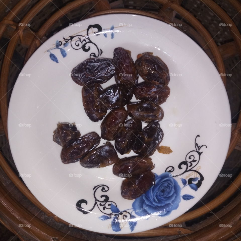 Enjoying dates