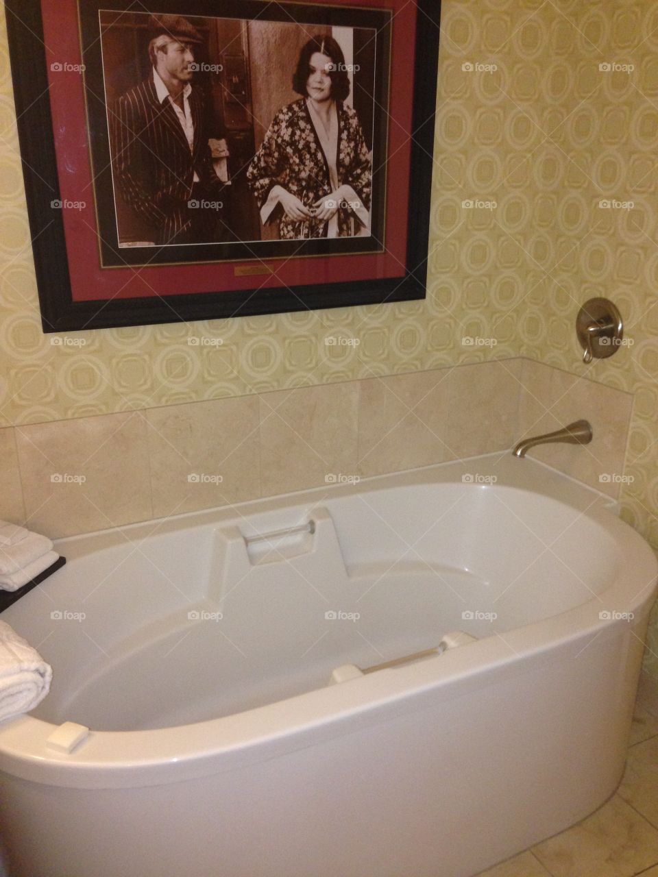 The Tub

Published by:
HappyBrownMonkey 