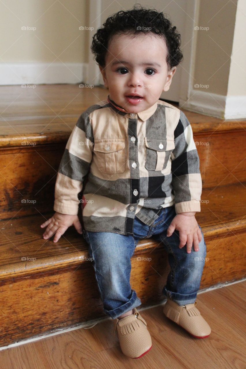 Burberry baby . HAPPY TO SIT FOR THE FIRST TIME 