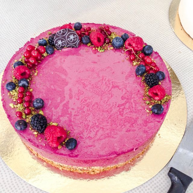pretty fruit cake