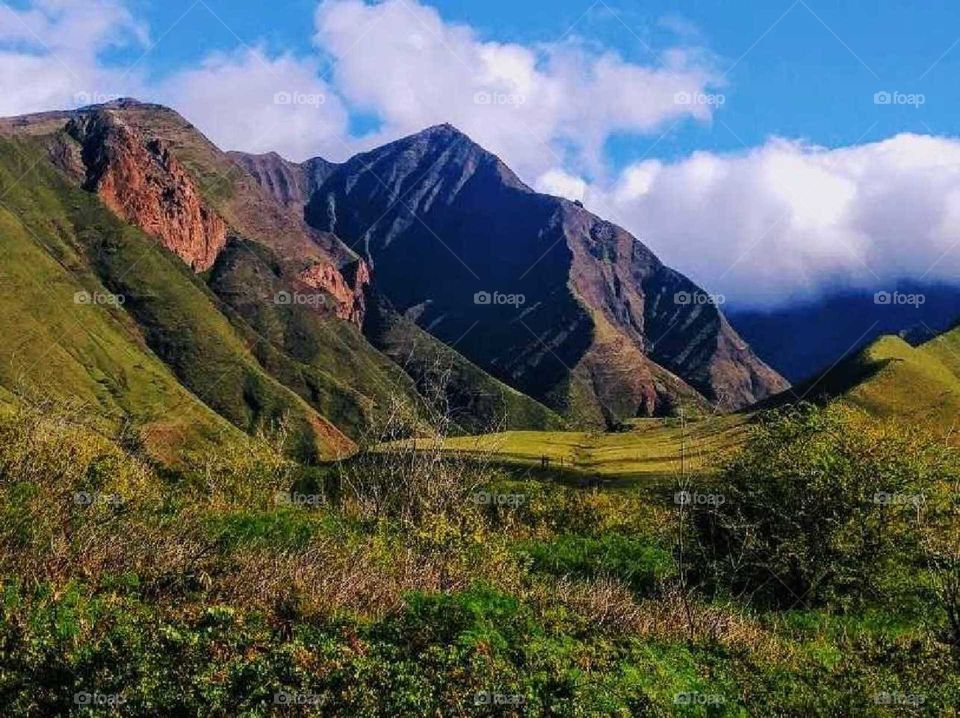 Maui majestic mountains
