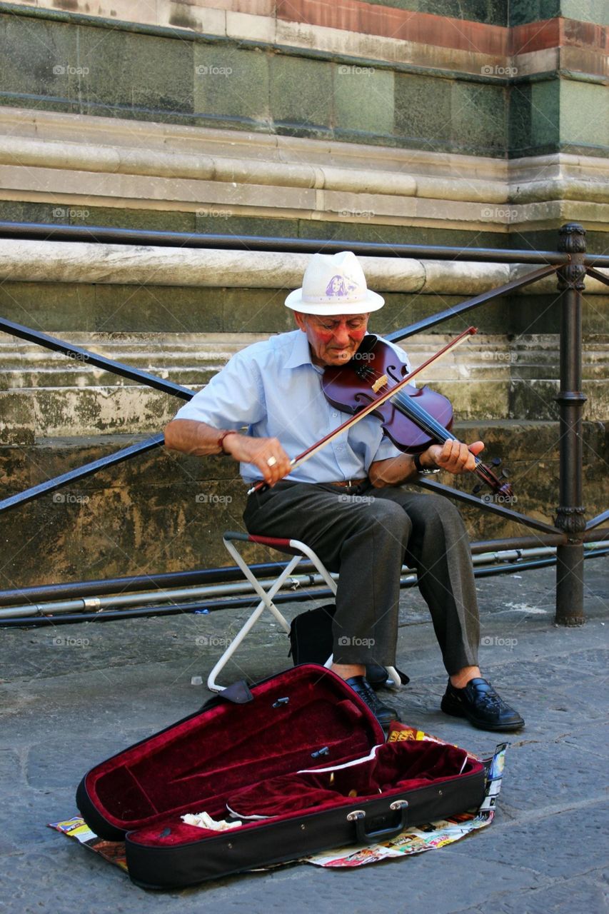 Street performer in Florence Italy 
