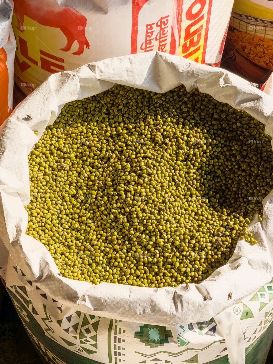 Raw pulses in a sack