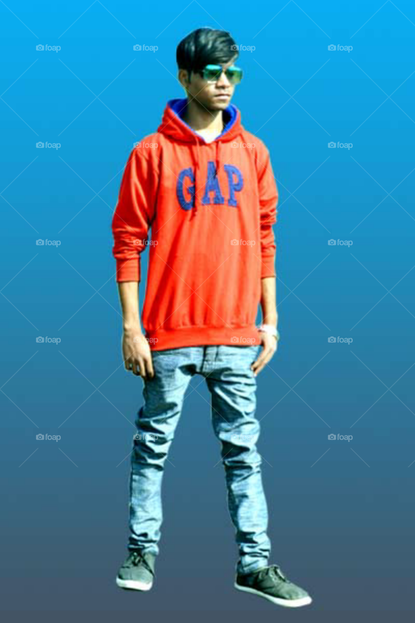 one boy photo/indian photo/one indian boy photo/model photo/one male model photo/full photo/ruf and tuf photo/real style model photo/red t shirt photo/unique style photo of model/good photo of modeling/indian boy real style photo