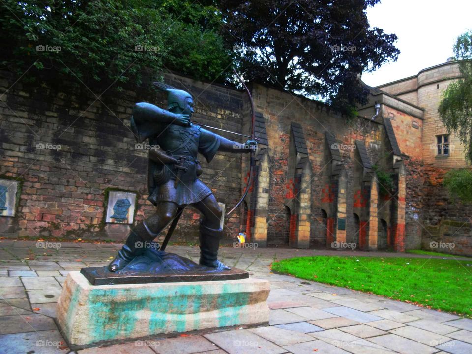 Robin Hood scalpture