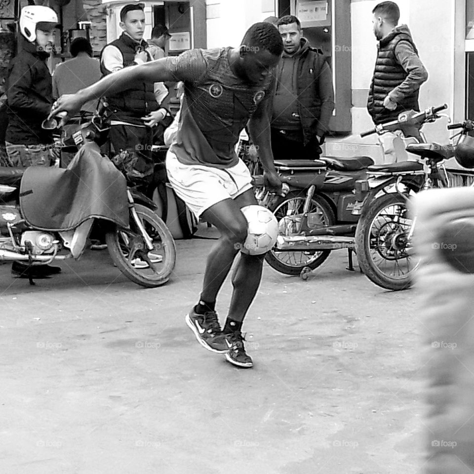 sportif man, movement, nice man on street