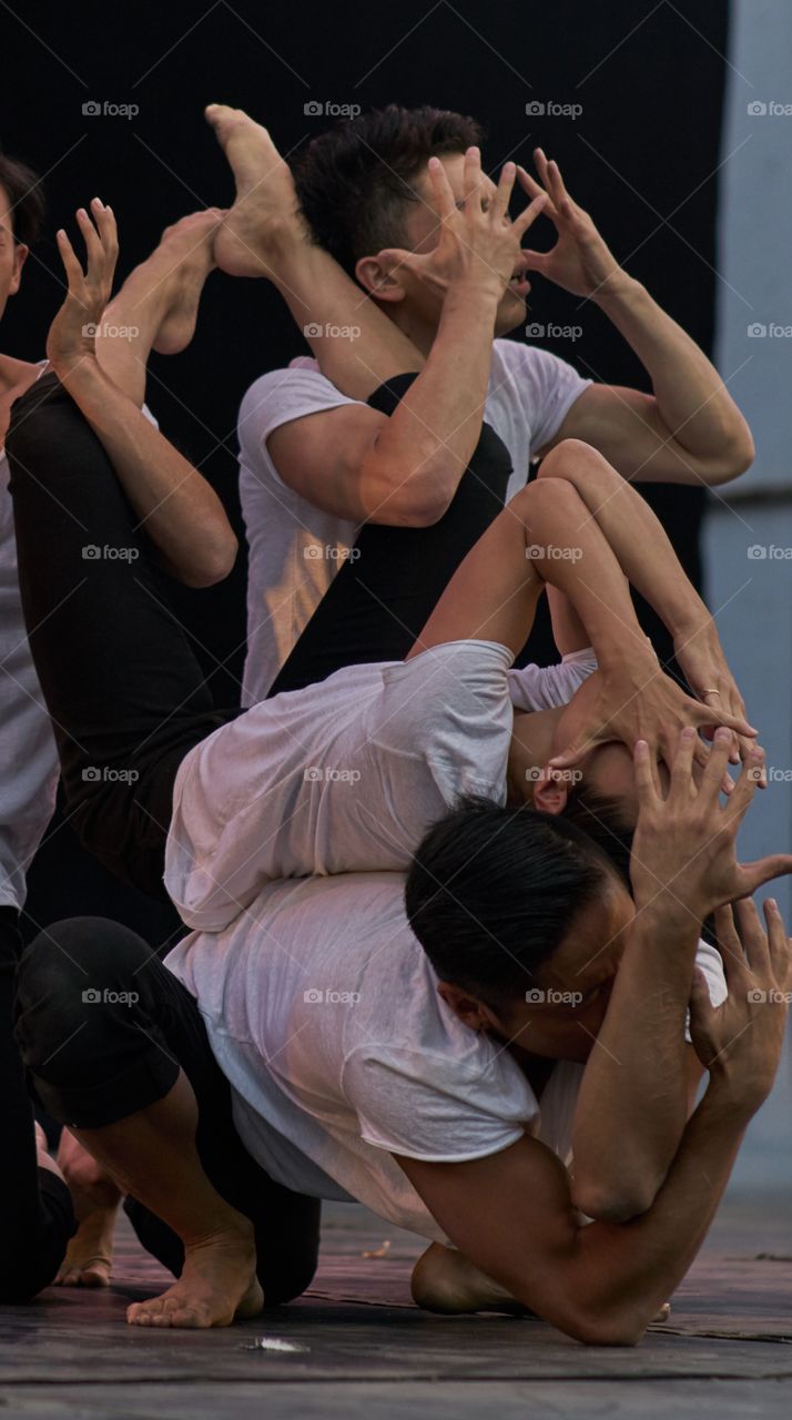 Contemporary dance performance