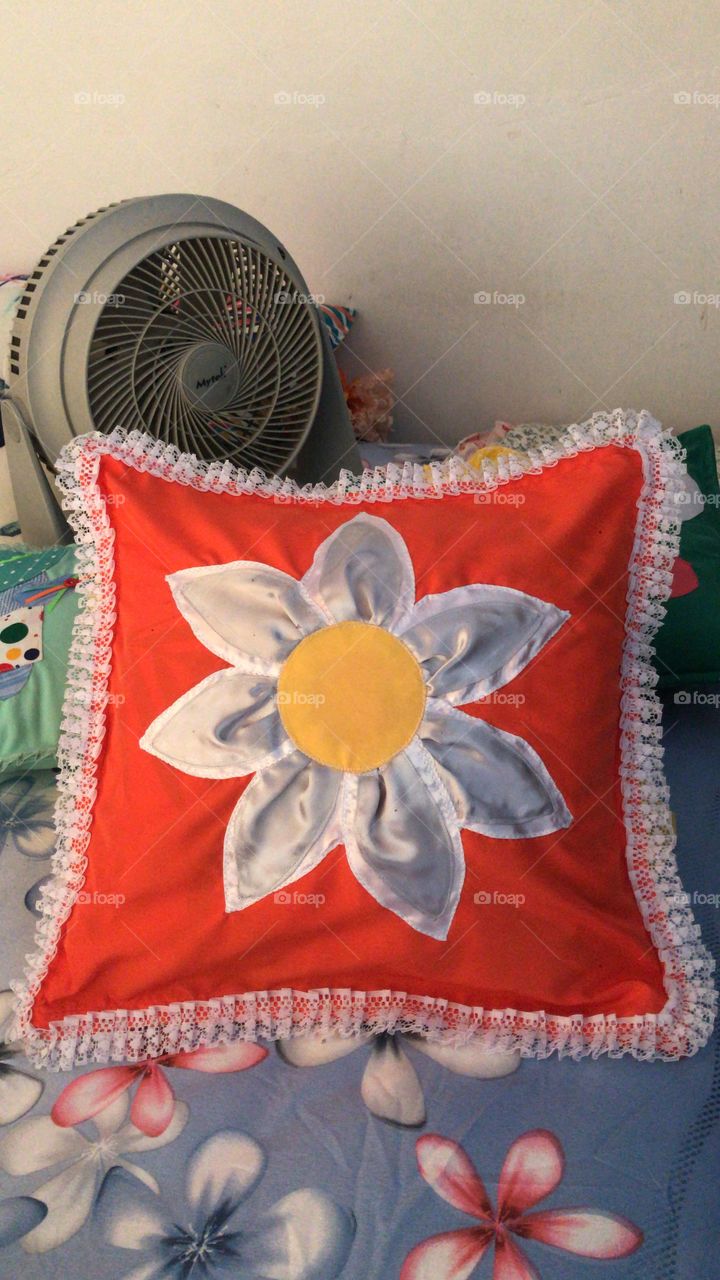 Se hacen con amor y para dormir mejor y bien cómodo y poder descansar.