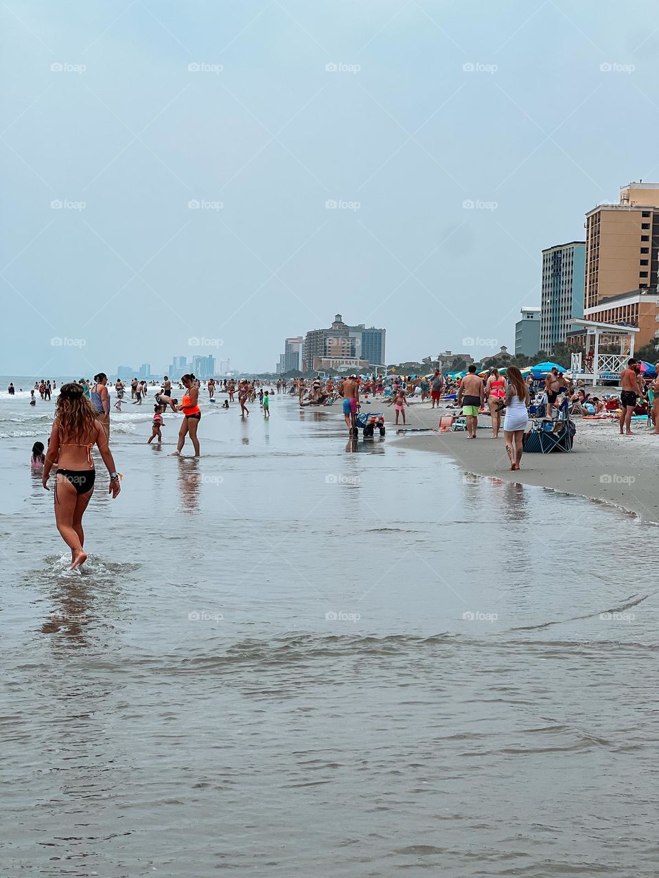 Busy beach 