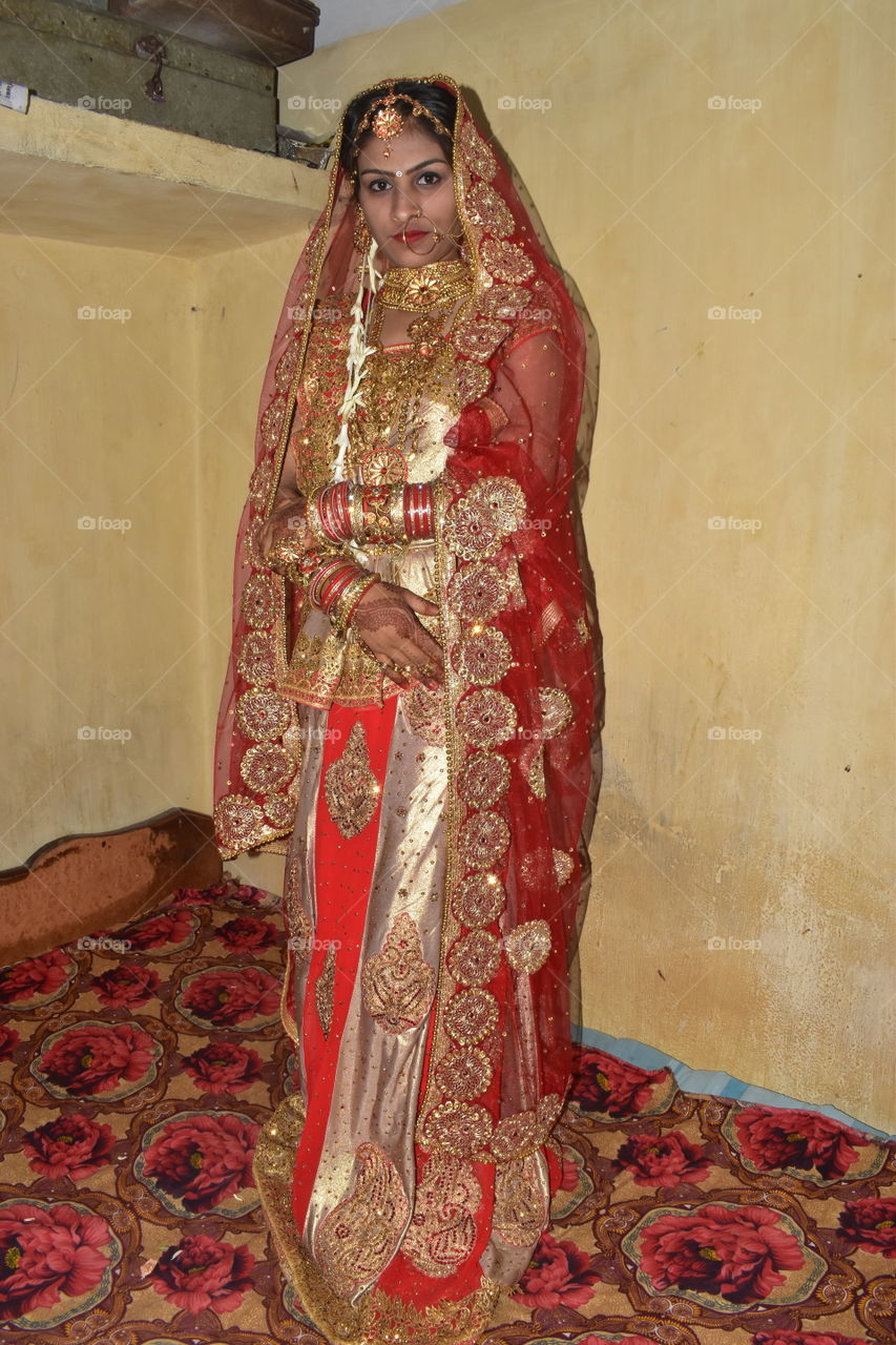 dulhan pic ( दुल्हन पिक)
cameraman Mukesh kumar
cemaraman Mukesh kumar