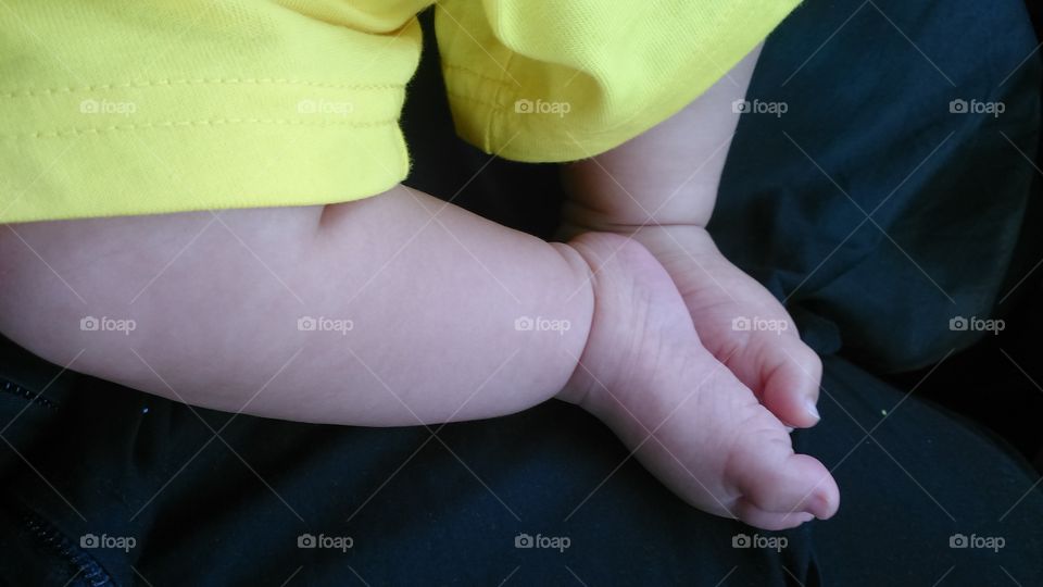 baby's leg