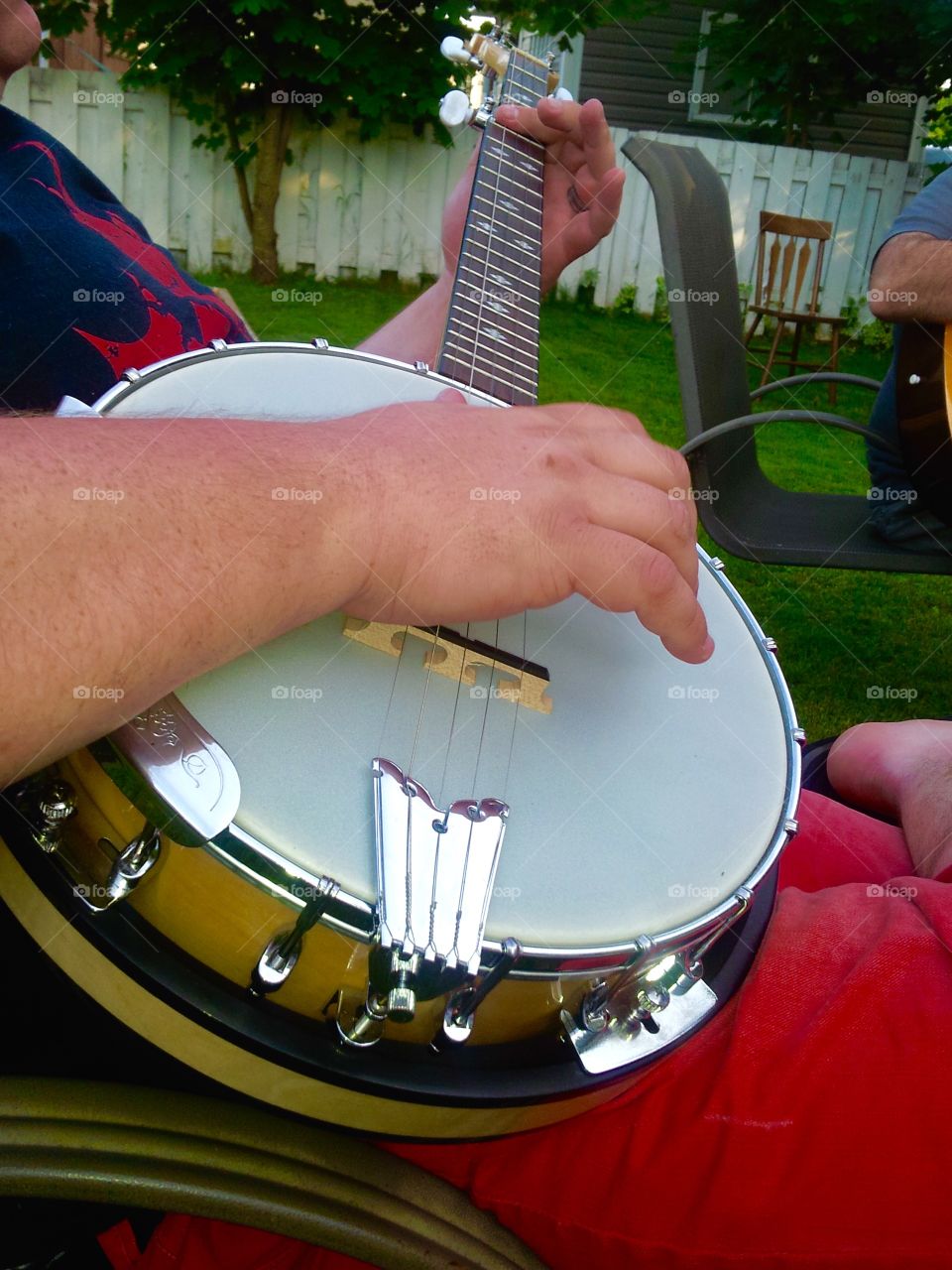 Banjo in the backyard