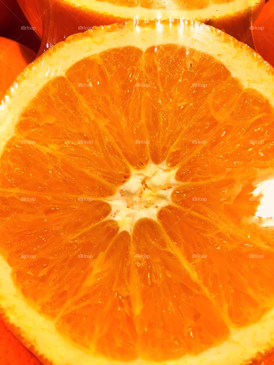 Healthy fruit and very fresh, Very fresh, must be orange.
