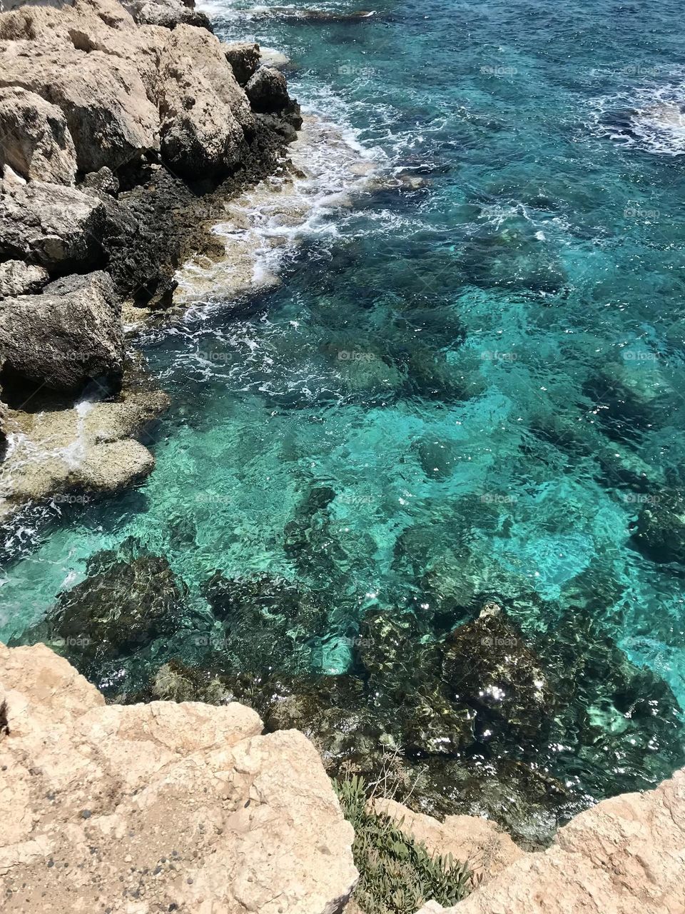 In love with this color of water 🥰