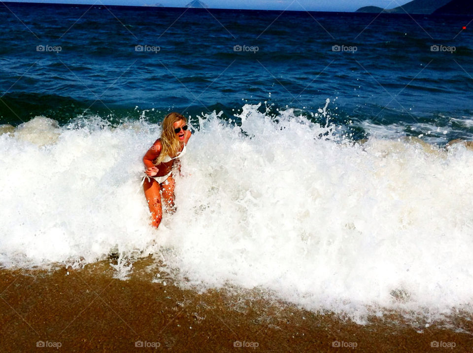 ocean happy woman summer by annabillger