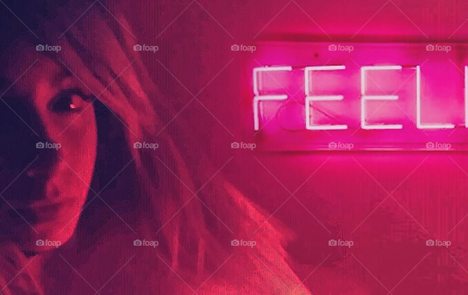 Neon feelings