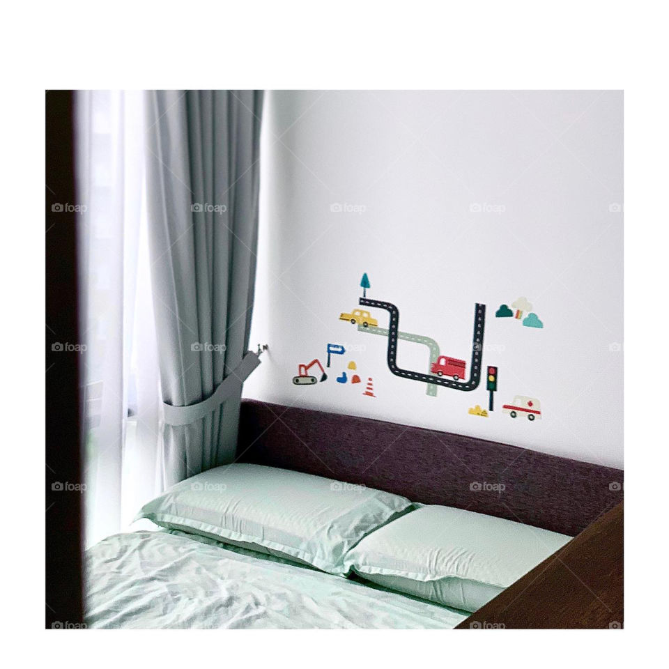 Beautiful and colourful wall decal in transport vehicles design 