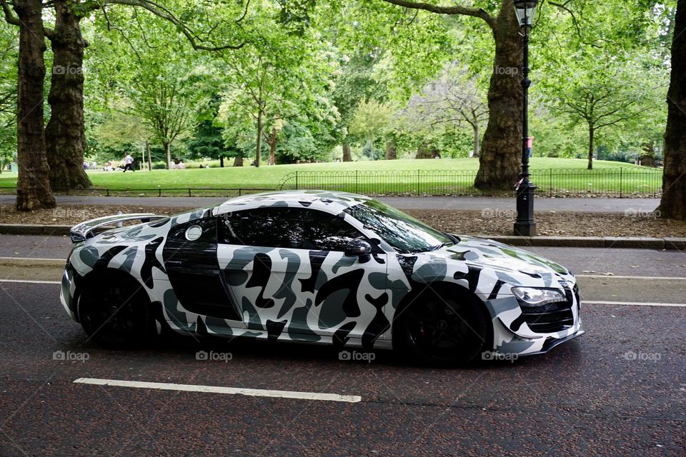 Bespoke car bodywork … green camouflage car 💚