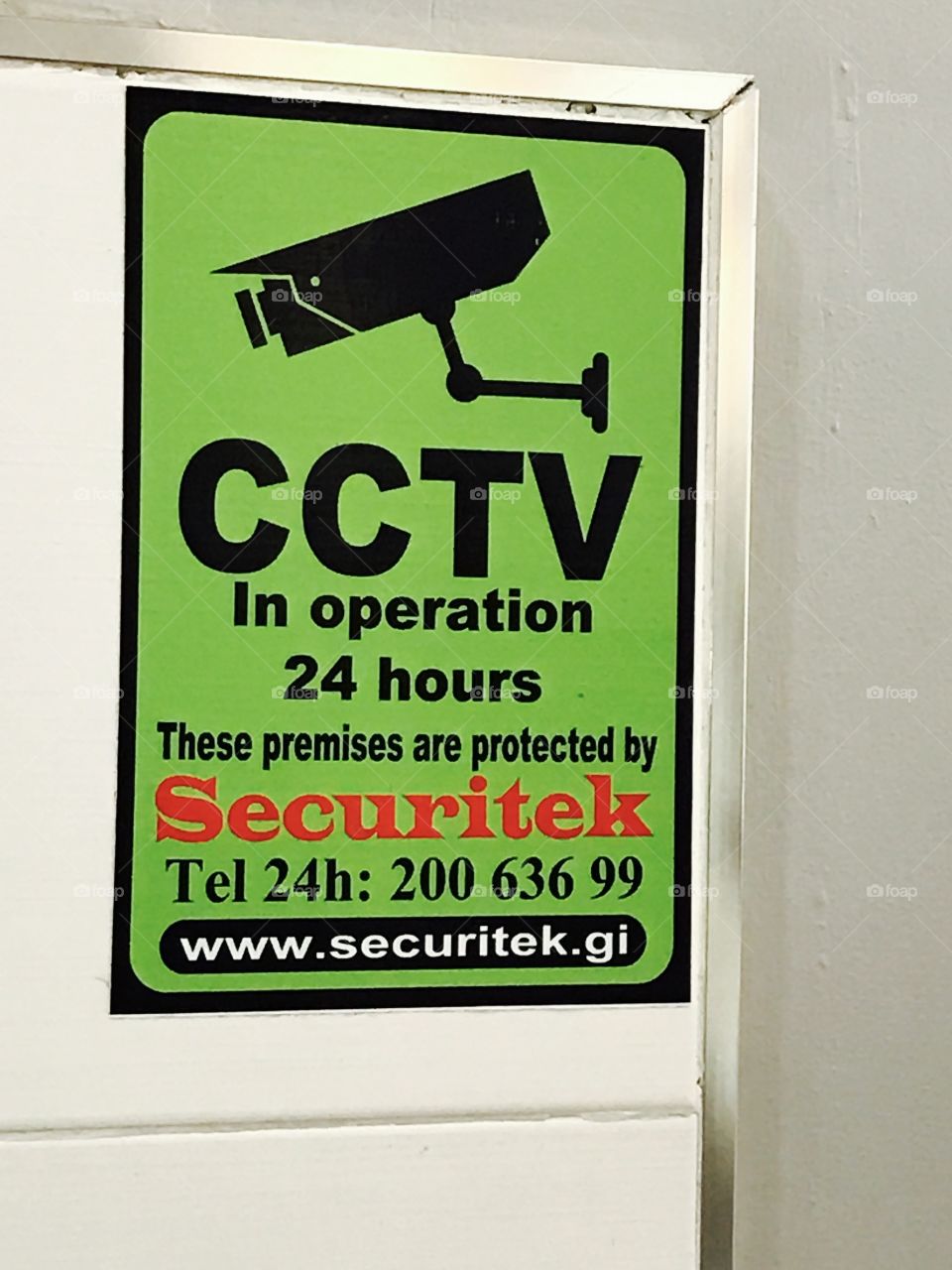 Sign-warning-cautioned-camera-CCTV 