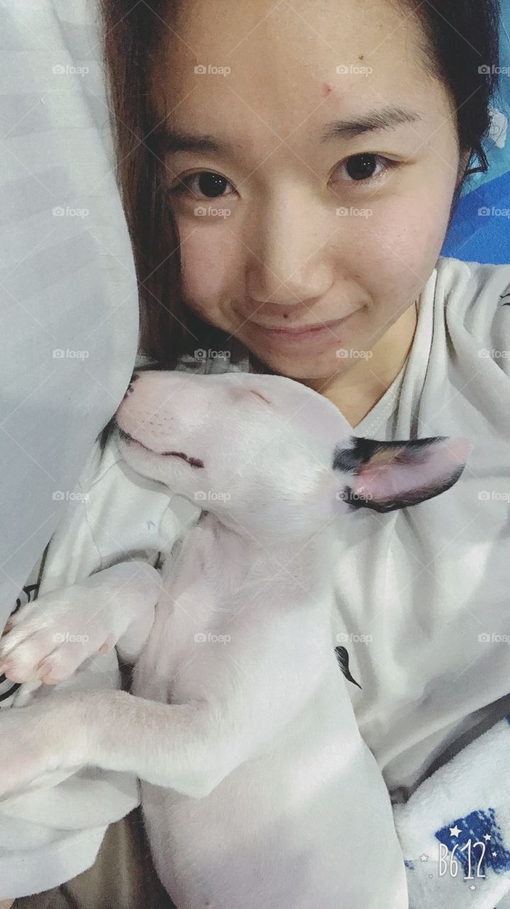 Sleep with my little white dog