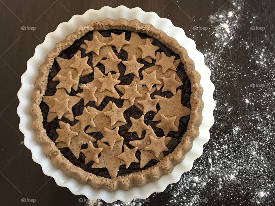 Homemade Pie with soft fruit jam - Crostata fatta in casa con marmellata ai frutti di bosco - work in progress 