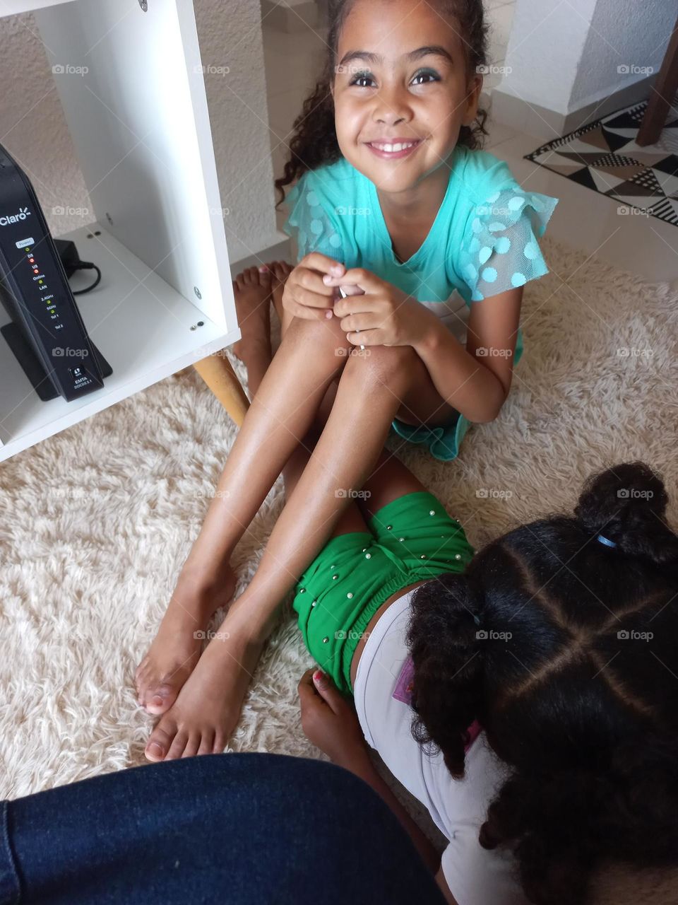 A beleza do Sorriso.  O sorriso é a curva mais bonita do corpo de qualquer pessoa. Um rosto lindo e um sorriso encantador! Existe algo especial nas crianças que faz com que elas transmitam uma luz única, capaz de brilhar mais do que o próprio Sol