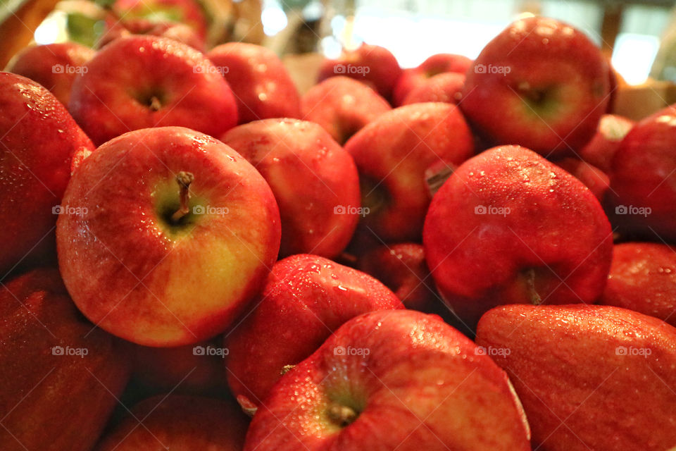 Apples 🍎 