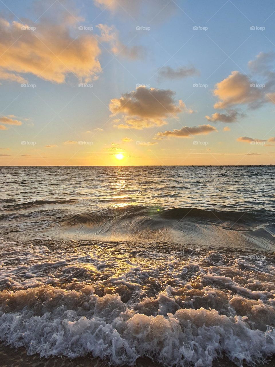 Perdido en las olas del mar de Cádiz