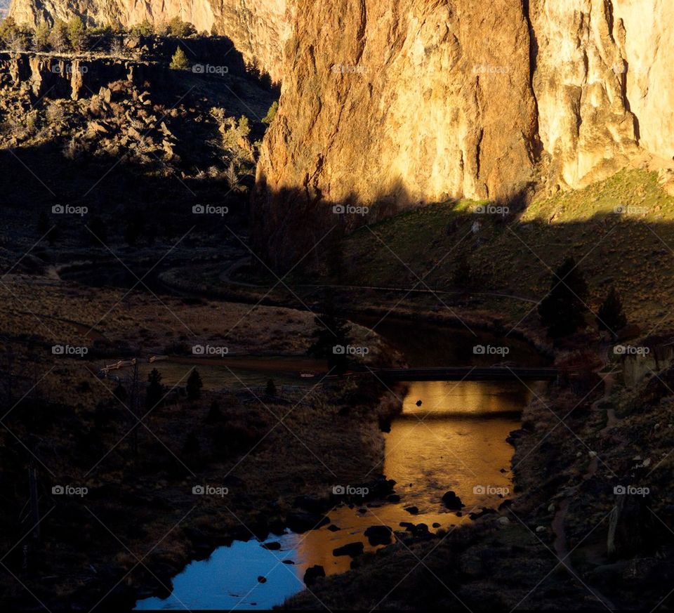 Smith Rocks Sunrise Reflections