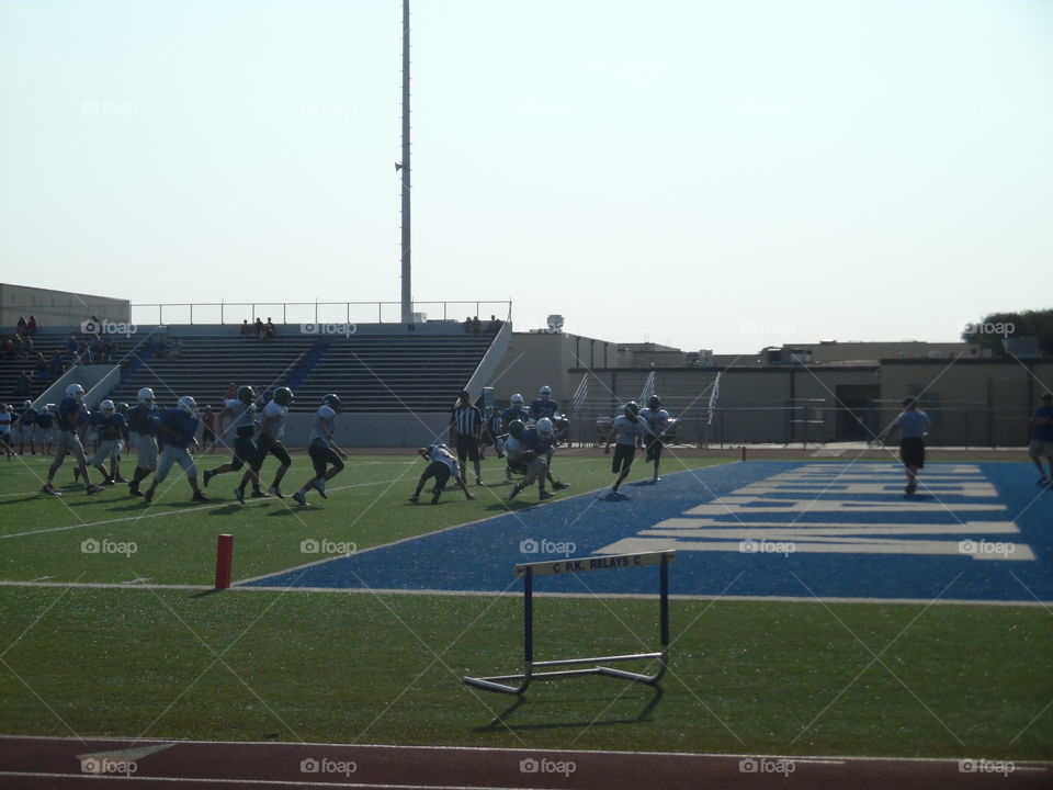 touchdown. This is a picture I took of a football player scoring a touchdown. 👣 🚶 🏃 🔥 💨