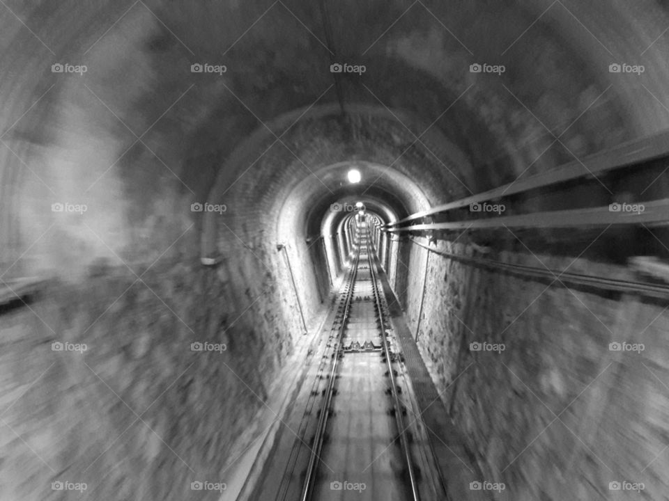 Tunnel