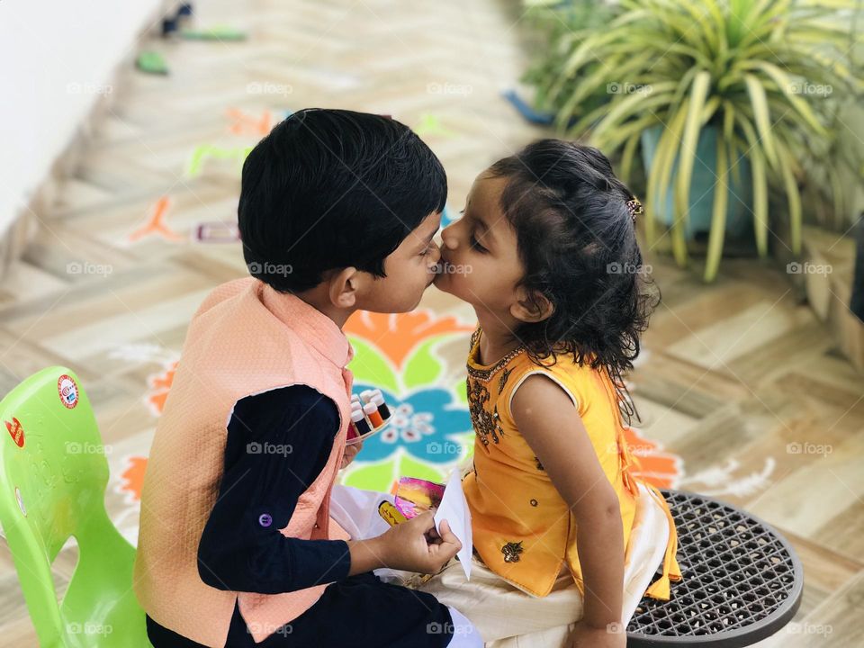 Indian cute brother and sister kissing each other 😍