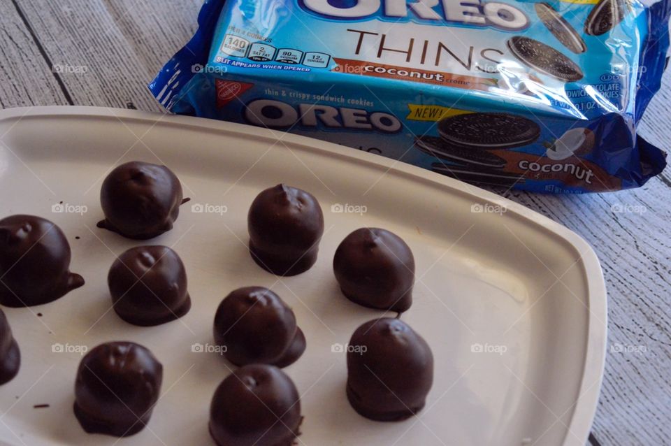 Oreo coconut thins cookies chocolate truffles balls