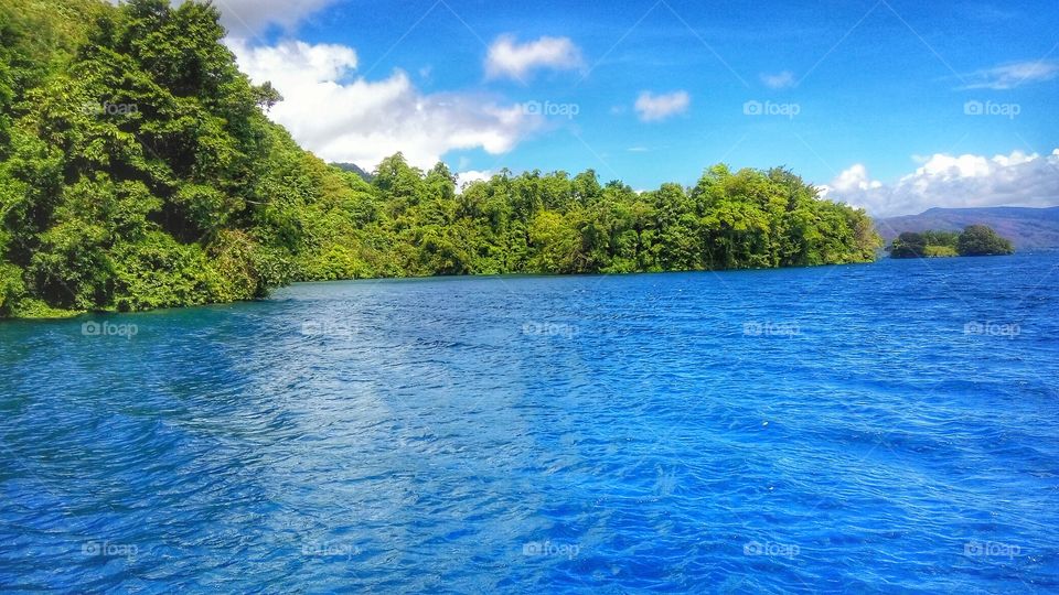 Matano lake - kucing island