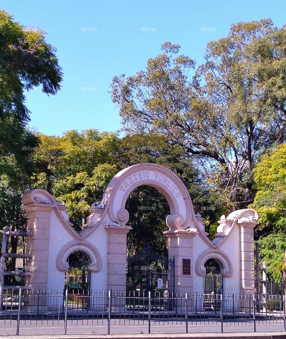 Portal Passeio público de  Curitiba
