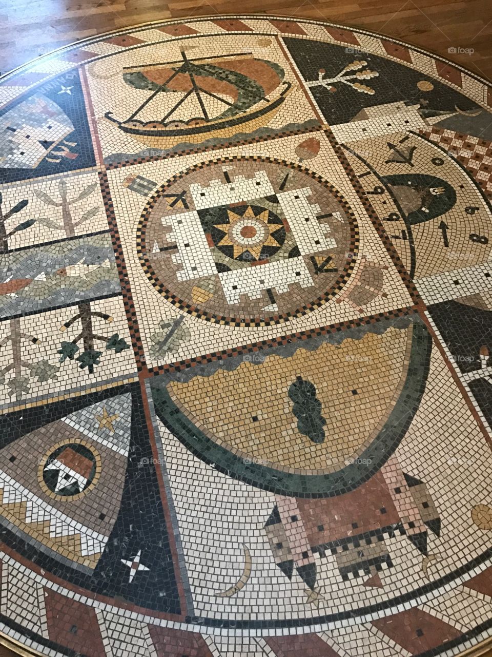 Nottingham Castle tile floor