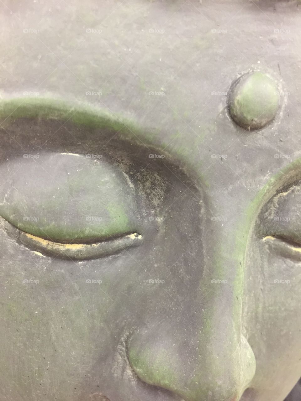 Serenity . Buddha head 