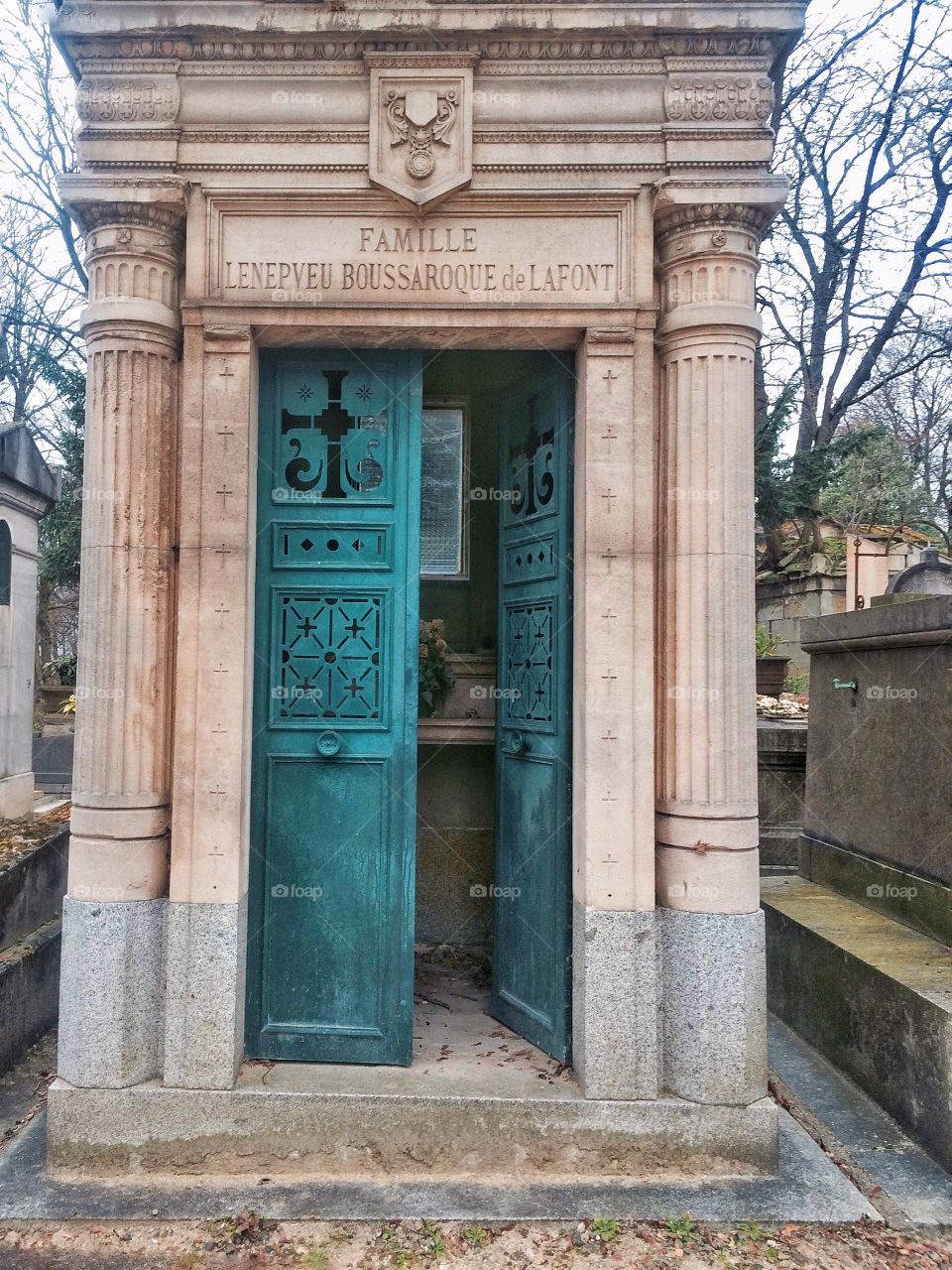 Open door invitation