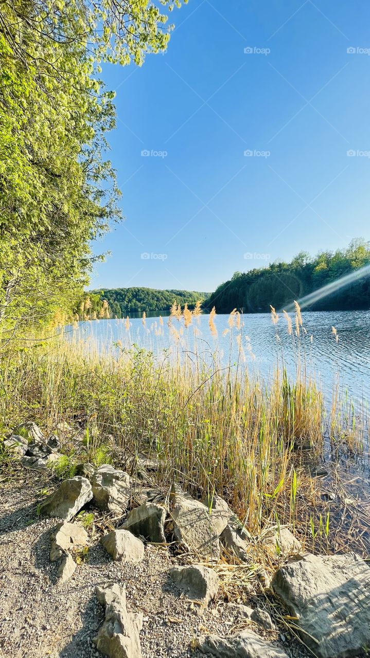 lakeside views at green lakes NY