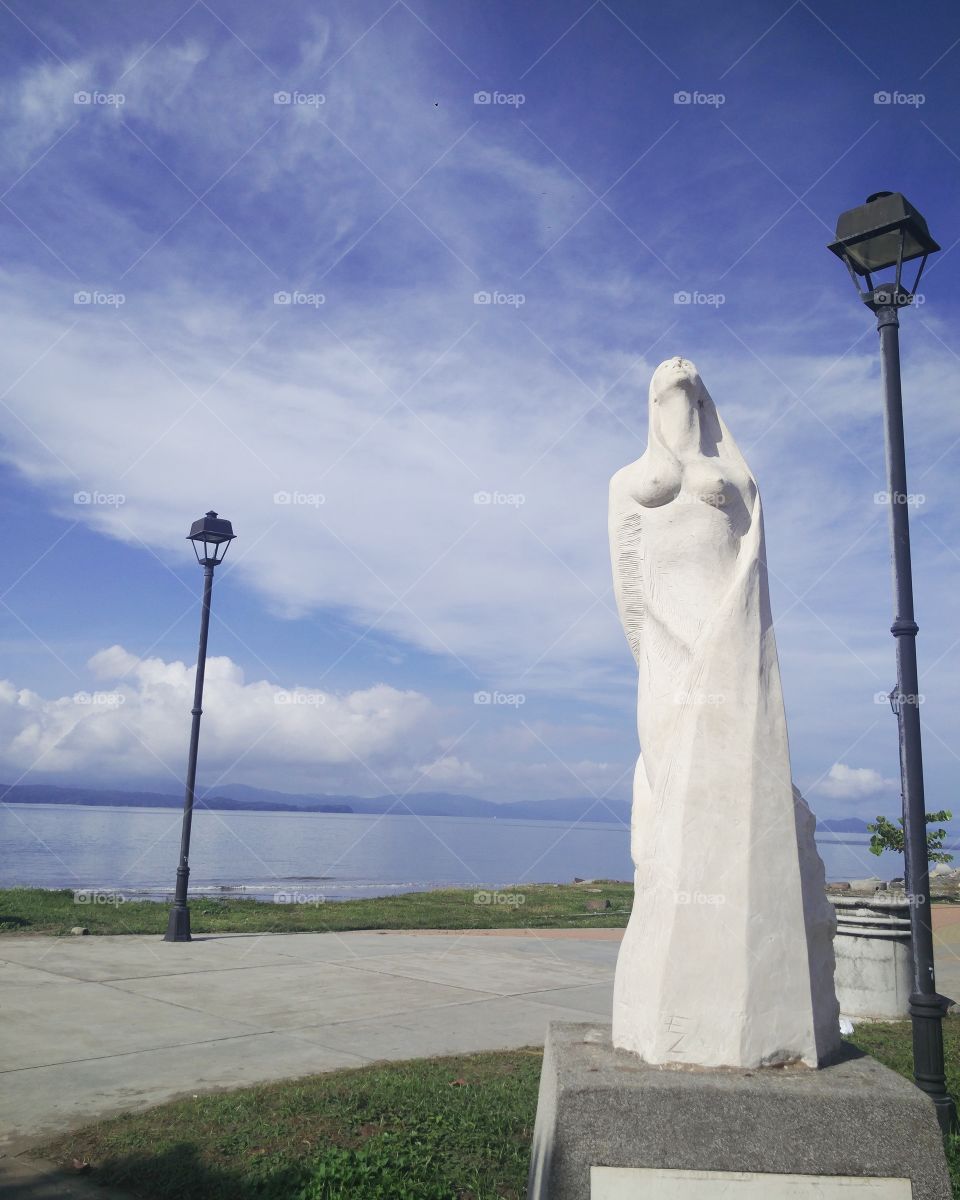 white Venus sculpture