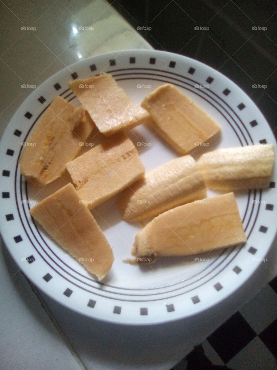 I love to eat plantin in the natural way I do enjoy the plantin also when it is fry or cook .