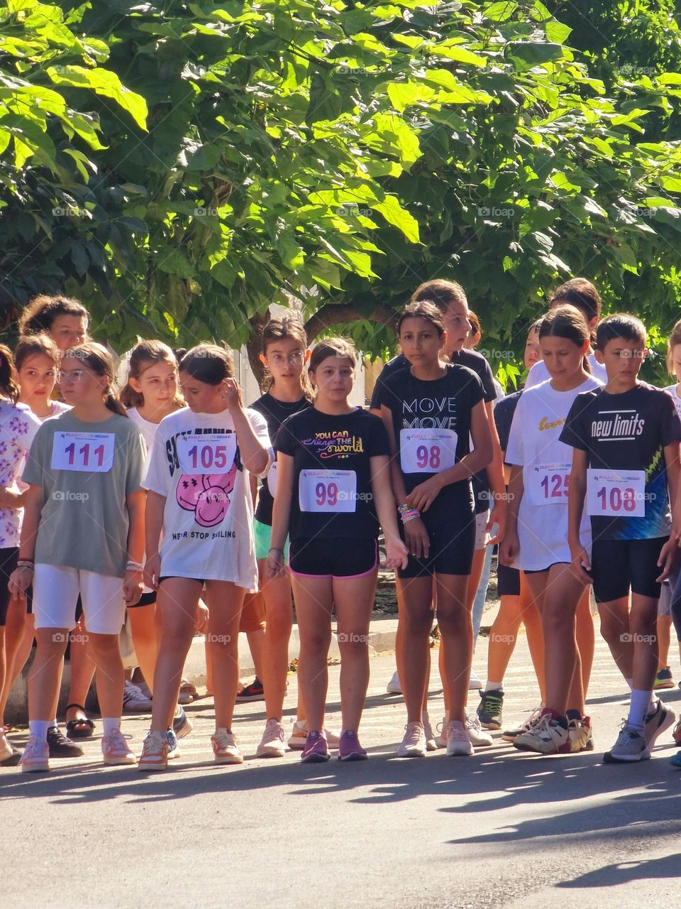 lots of kids at the marathon