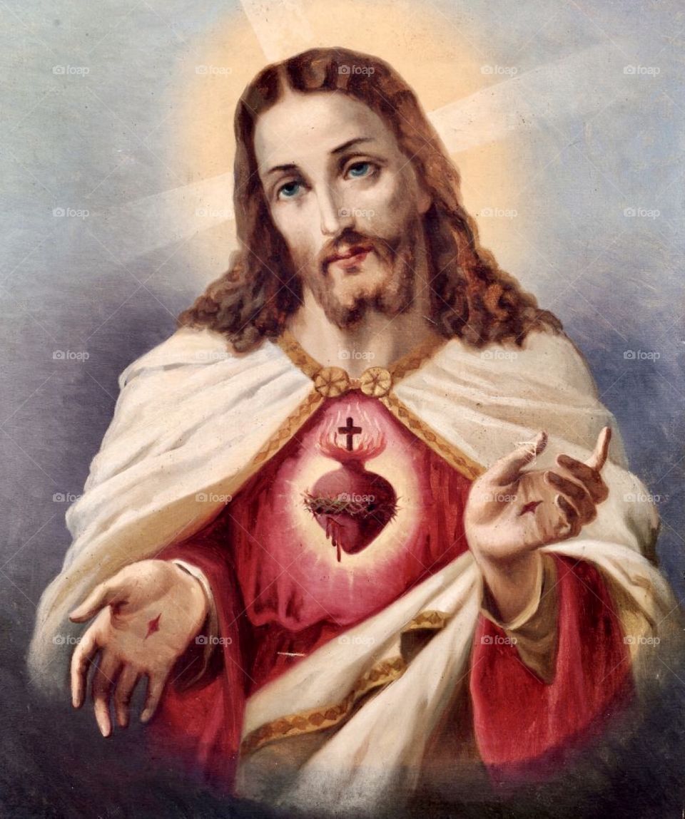 🇺🇸 Sacred Heart of Jesus, help us in our troubles and save us in our weaknesses.  Amen. / 🇧🇷 Sagrado Coração de Jesus, socorrei-nos em nossas angústias e salvai-nos nas fraquezas. Amém. 