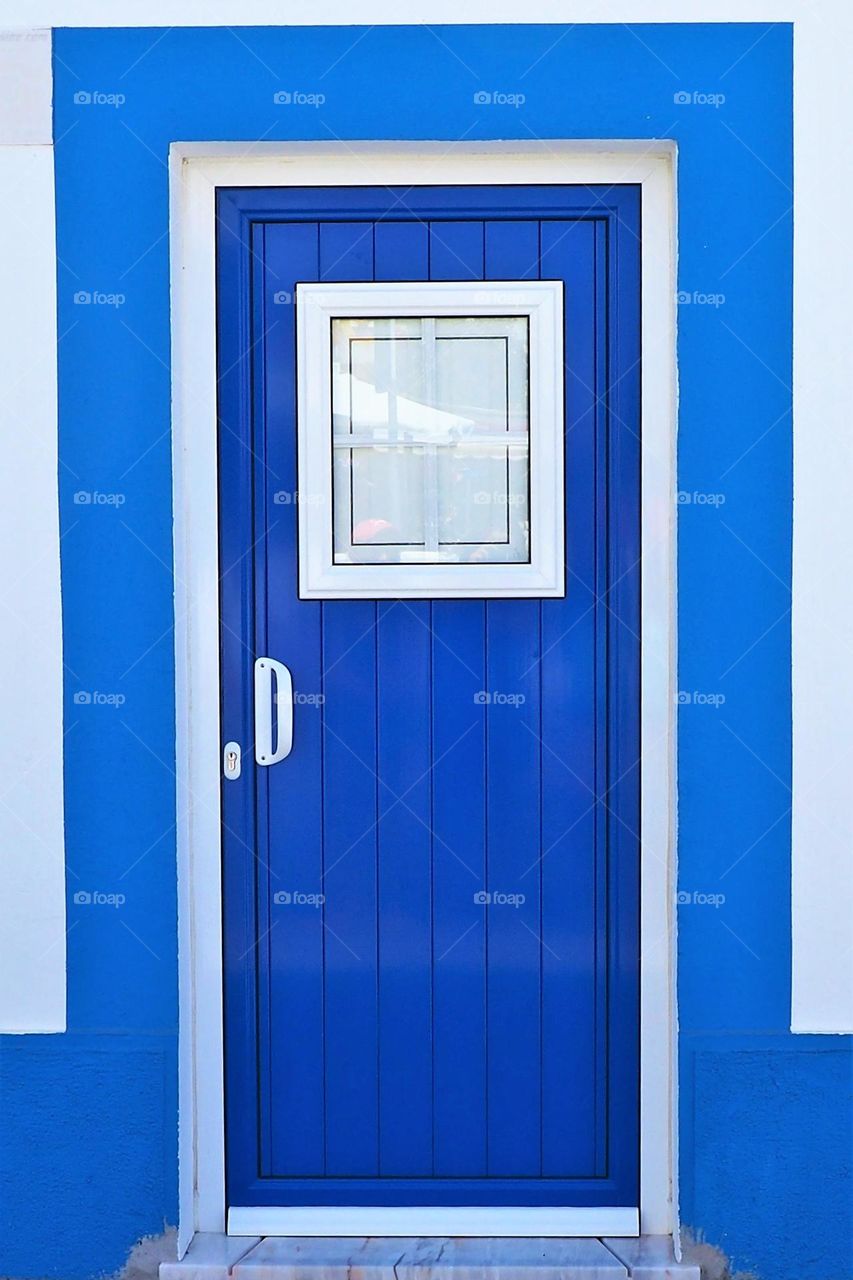 blue door