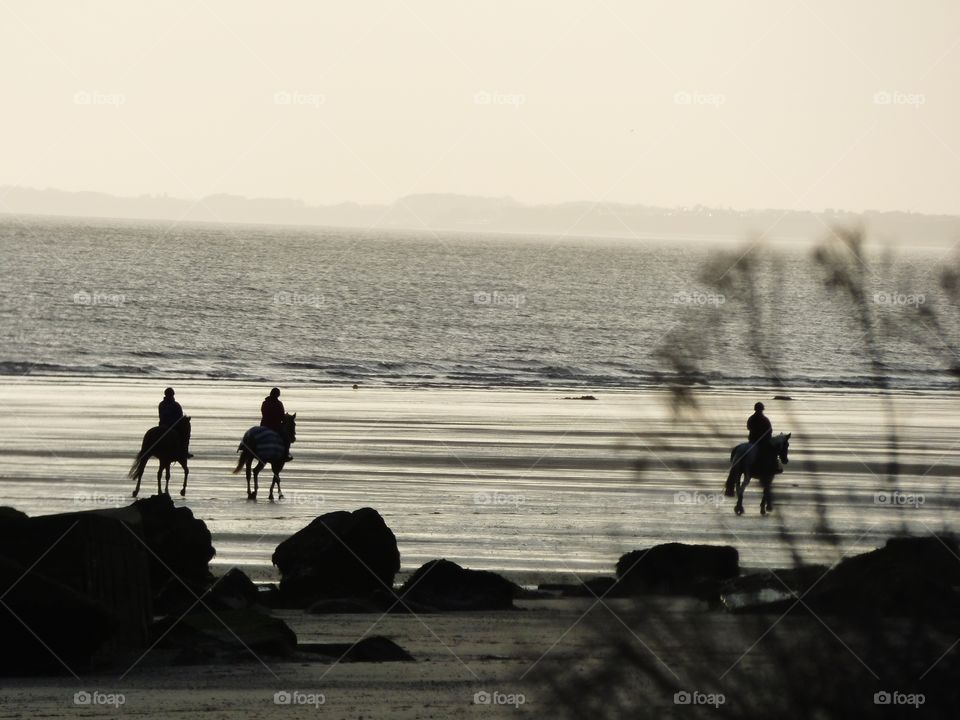 Another day in paradise... Beach, sun and horsriddin