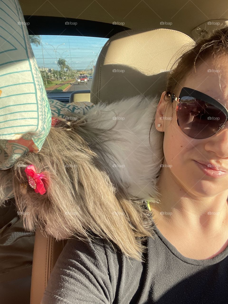 Passeio de modo diferente com a mamãe … Maya travesseiro ❤️